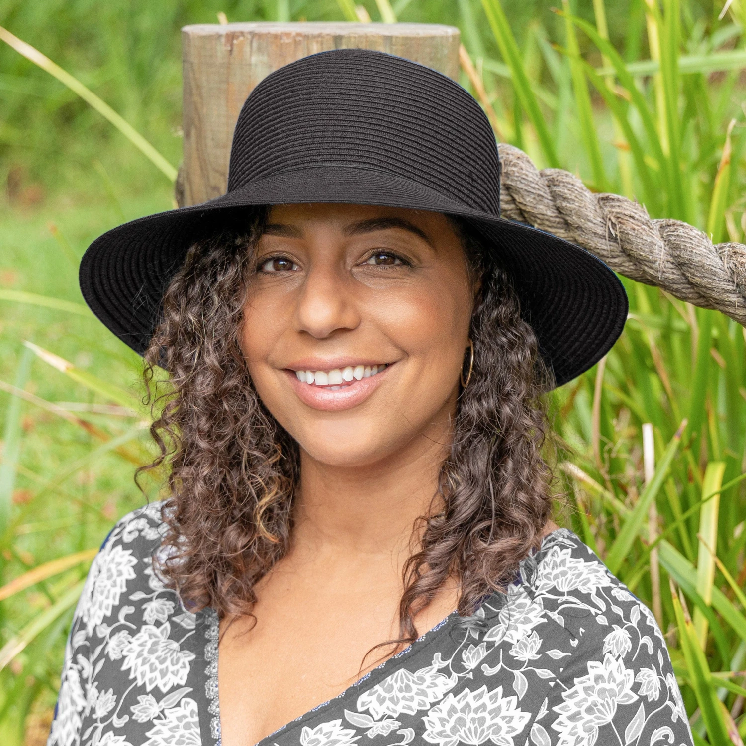 Lacey Bucket Hat - Black 4 Lacey Bucket Hat - Black - Image 2