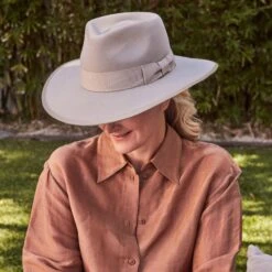 Hallie Felt Fedora Hat - Grey -Trendy Beach Hat RL899 HallieGrey 91 3