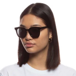 Enviro Square Sunglasses - Black -Trendy Beach Hat TCC2231039 10ENVIROSQUARE 199ecbea ed71 4670 82ab 93b05390236e